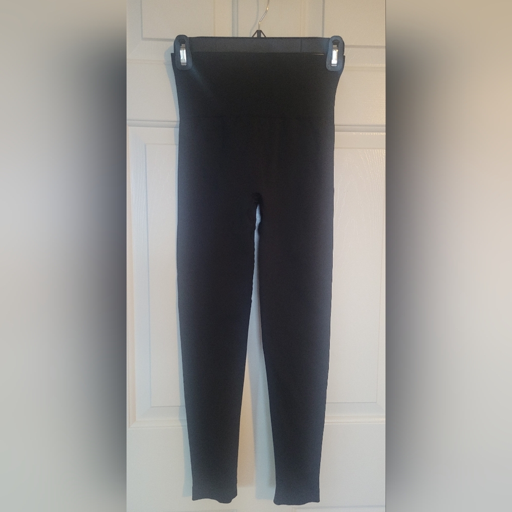 Amazon Essentials Black Yoga Pants – Brand New